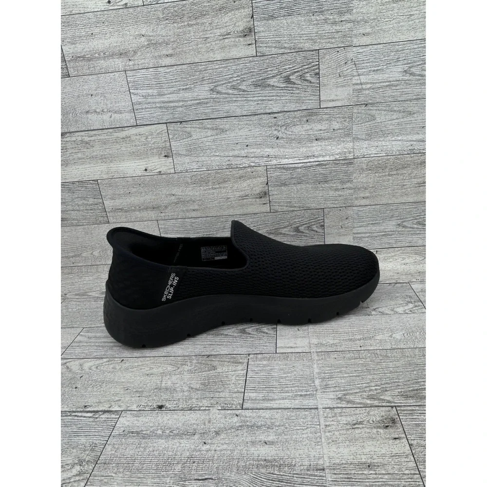 Skechers hands free